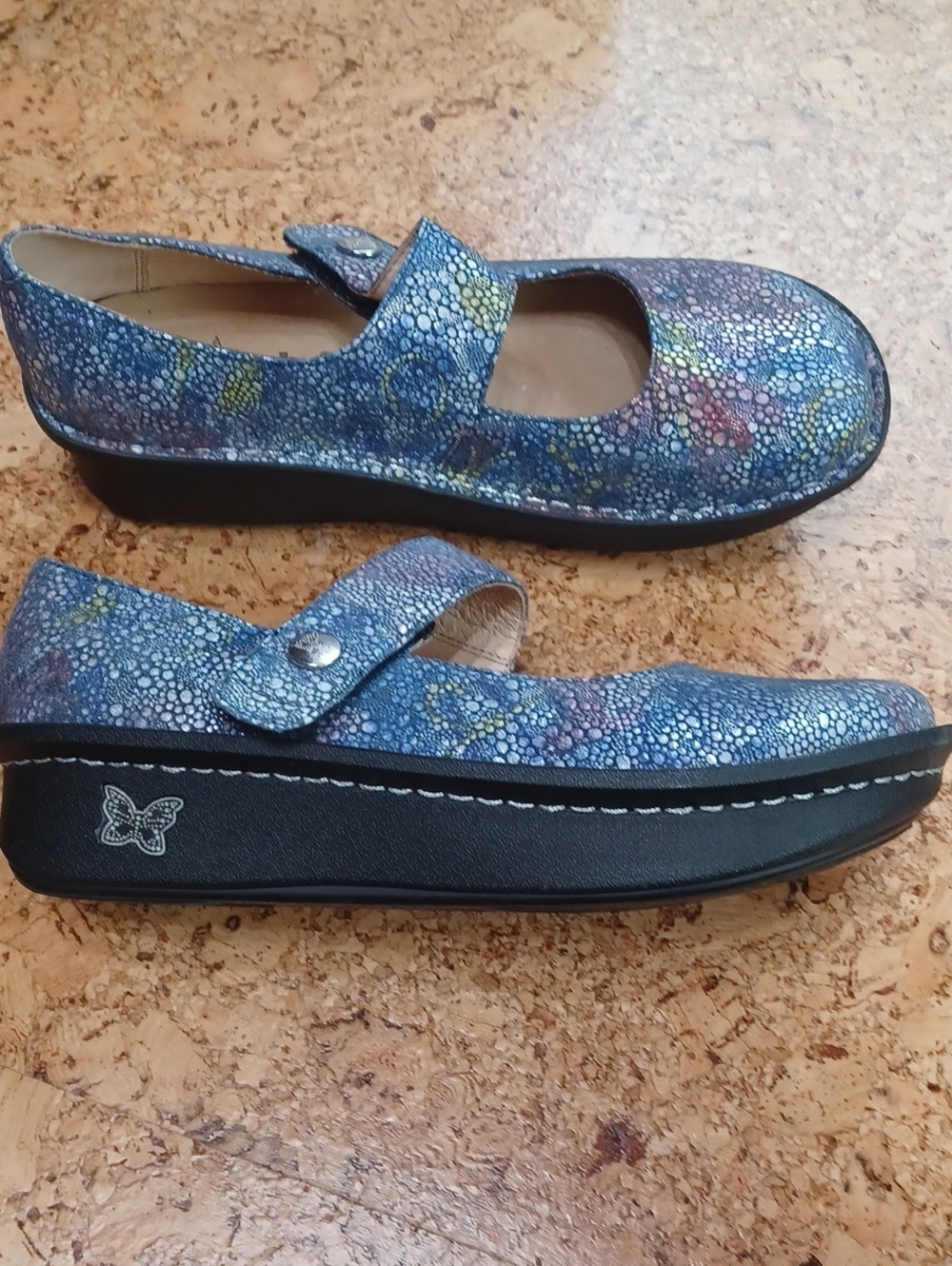 Alegria Women's Blue Bubbles Leather Paloma Mary Jane Clogs Size 8.5 NIB - Picture 3 of 8